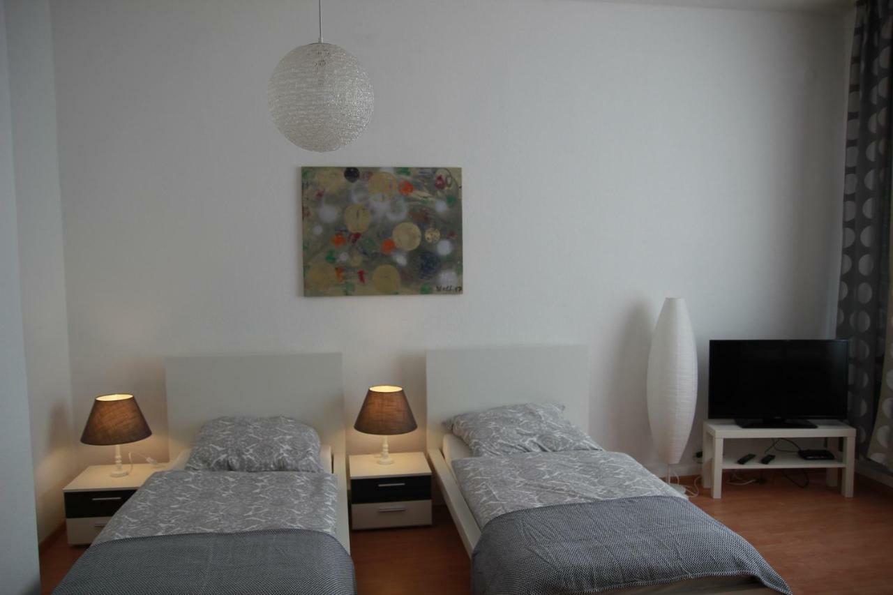 Wolf Apartment *